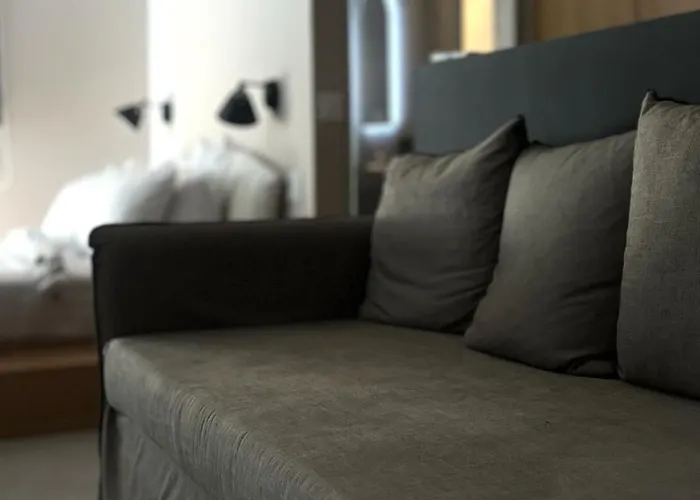 Sea Soon & 2 * Méthana