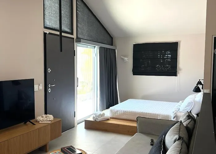 Villa Sea Soon & 2 *